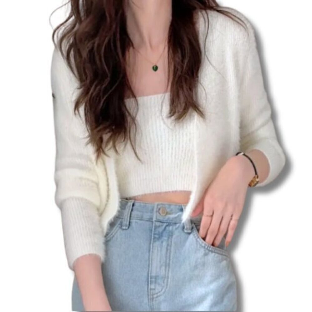 Sweet Kizz Junior's Cropped White Fuzzy Cardigan Long sleeve
